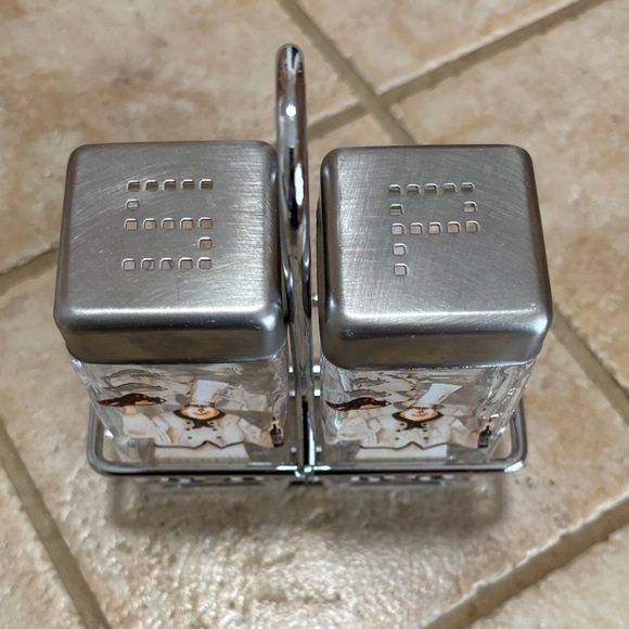 Chef Salt and Pepper Shakers with Holder - Picture 3 of 3